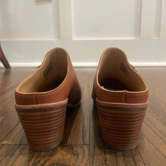 UGG brown ombre leather clogs with a 3 inch heel. - Picture 3 of 9